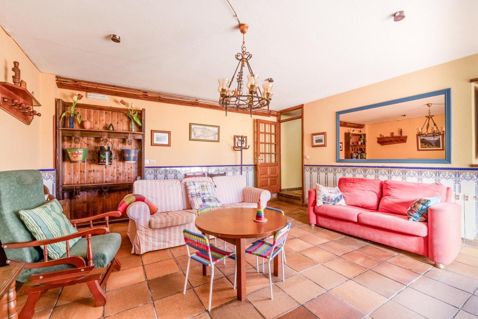 Alojamientos Casa Luisa Puertas  Luaran gambar